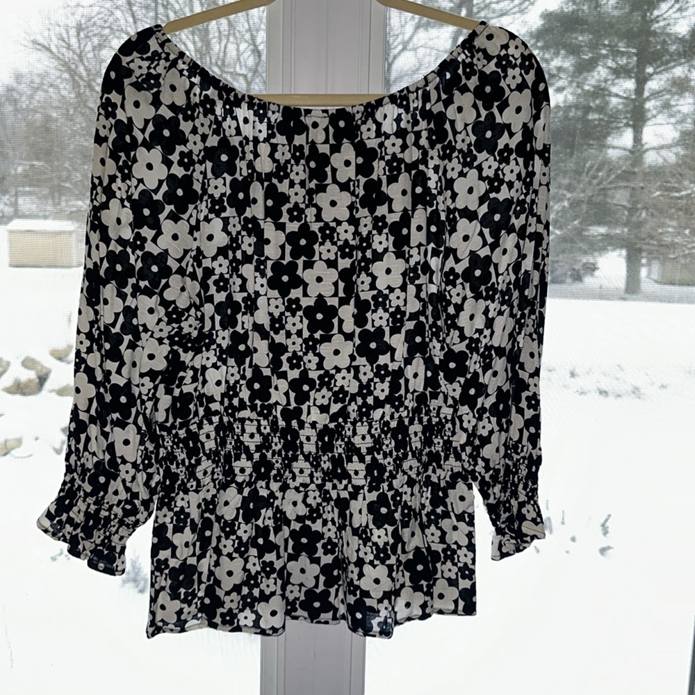 NWT Cato Black and White Floral Blouse Size L